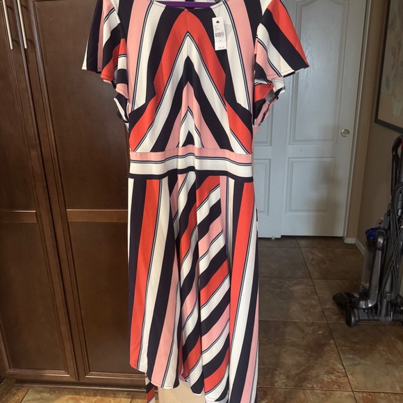 Beautiful dewss - Picture 4 of 7